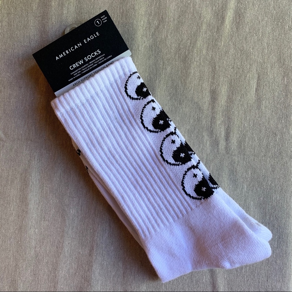 American Eagle Yin Yang Crew Socks